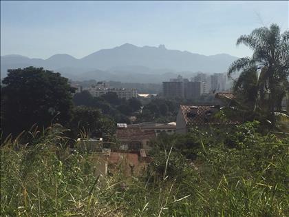 Terreno à Venda