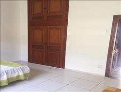 Casa à Venda