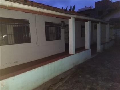Casa à Venda