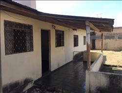 Casa à Venda